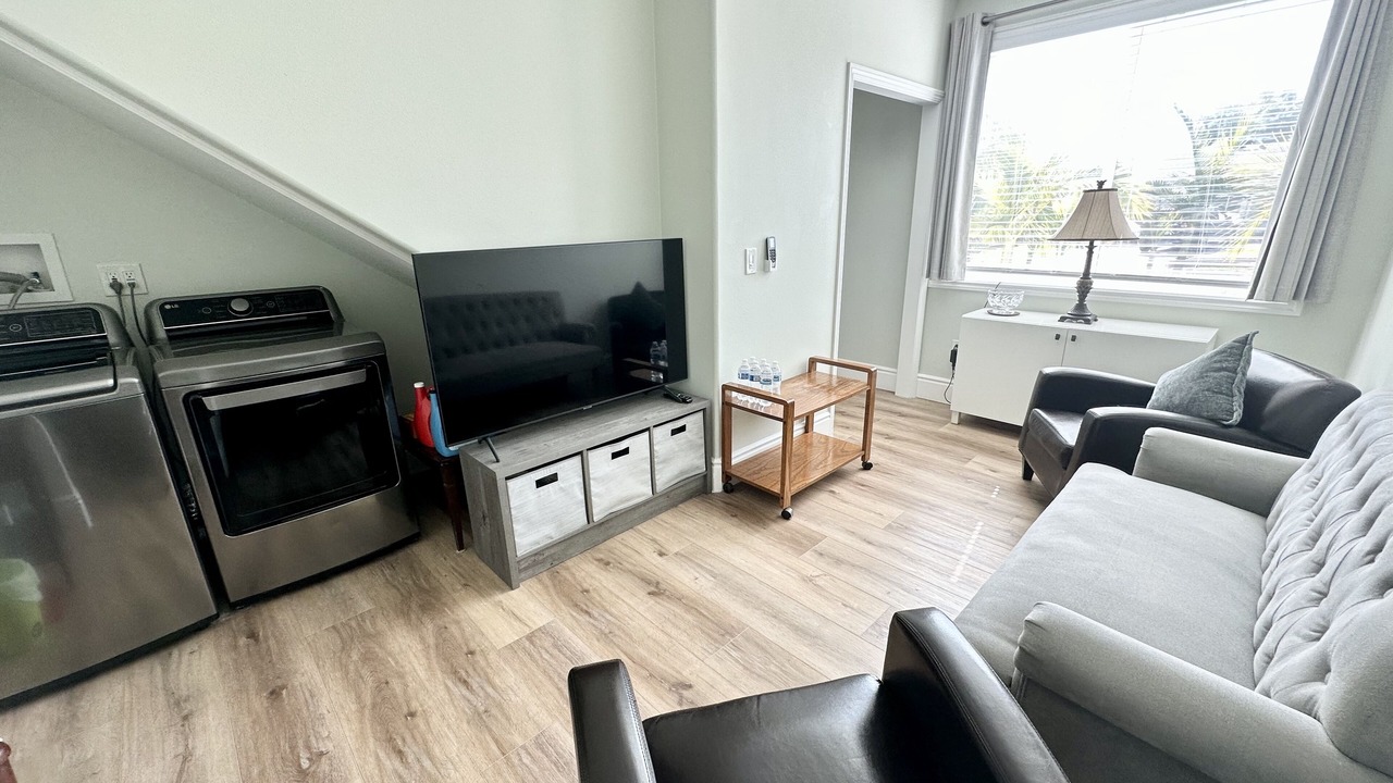 Photo of Livingroom in East Whittier