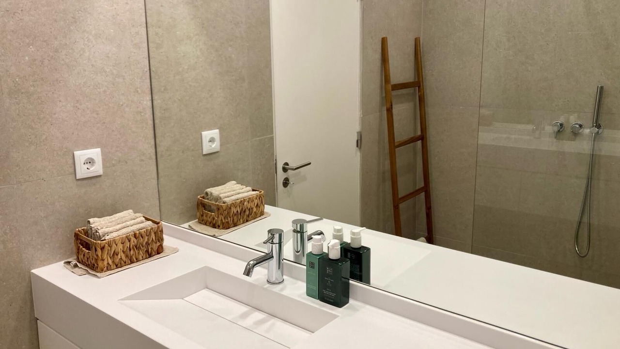 Photo of Bathroom in Oeiras