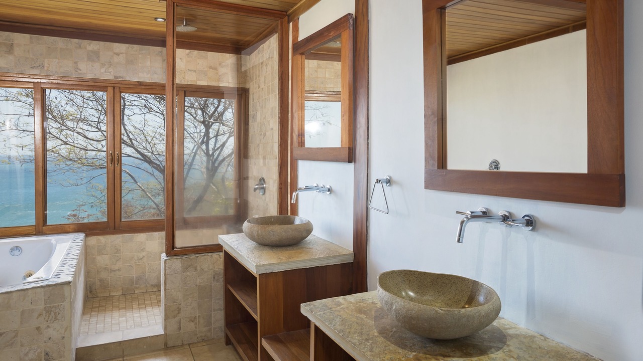 Photo of Bathroom in Playa La Redonda