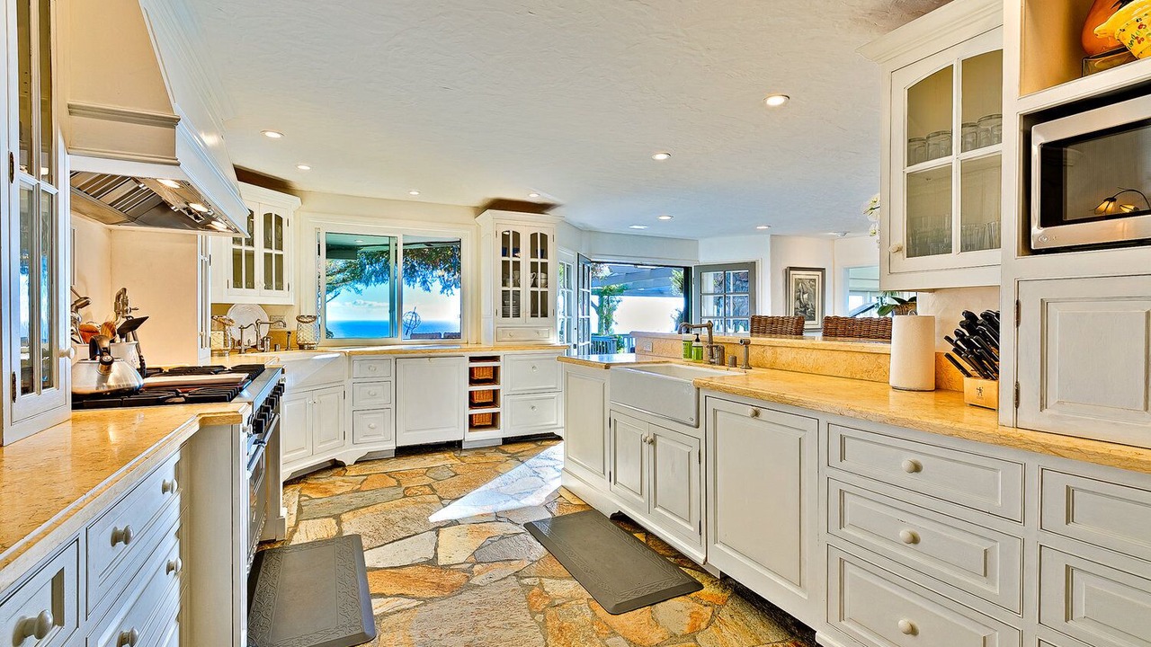 Photo of Kitchen in Central Malibu