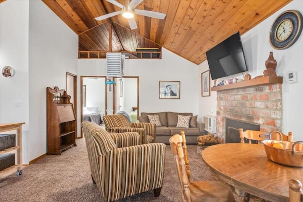 Photo of Livingroom in Descanso
