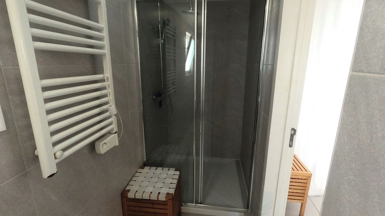 Photo of Bathroom in Laranjeiro
