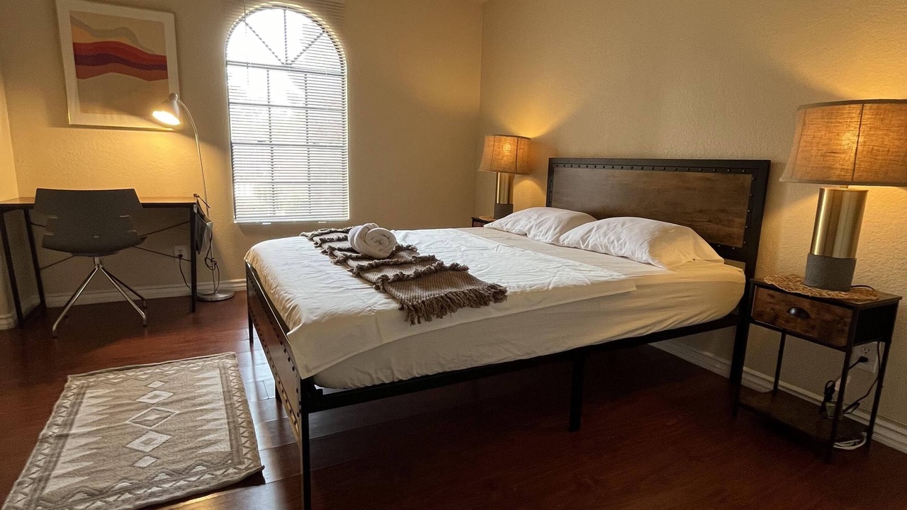 Photo of Bedroom in Sunrise Manor