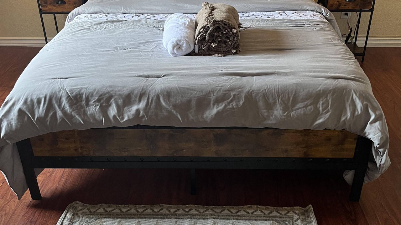 Photo of Bedroom in Sunrise Manor