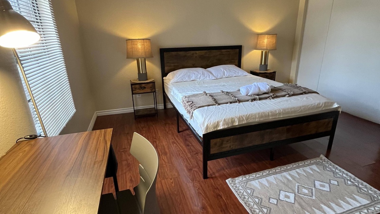 Photo of Bedroom in Sunrise Manor