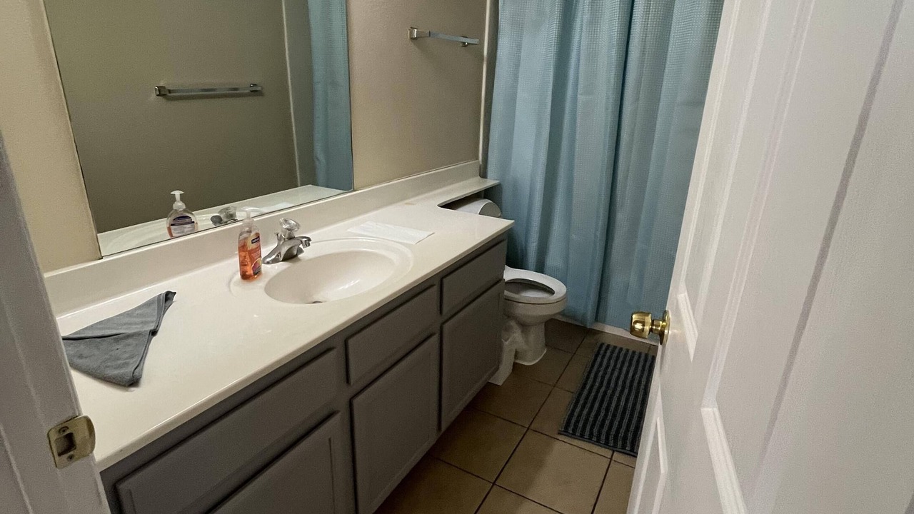 Photo of Bathroom in Sunrise Manor