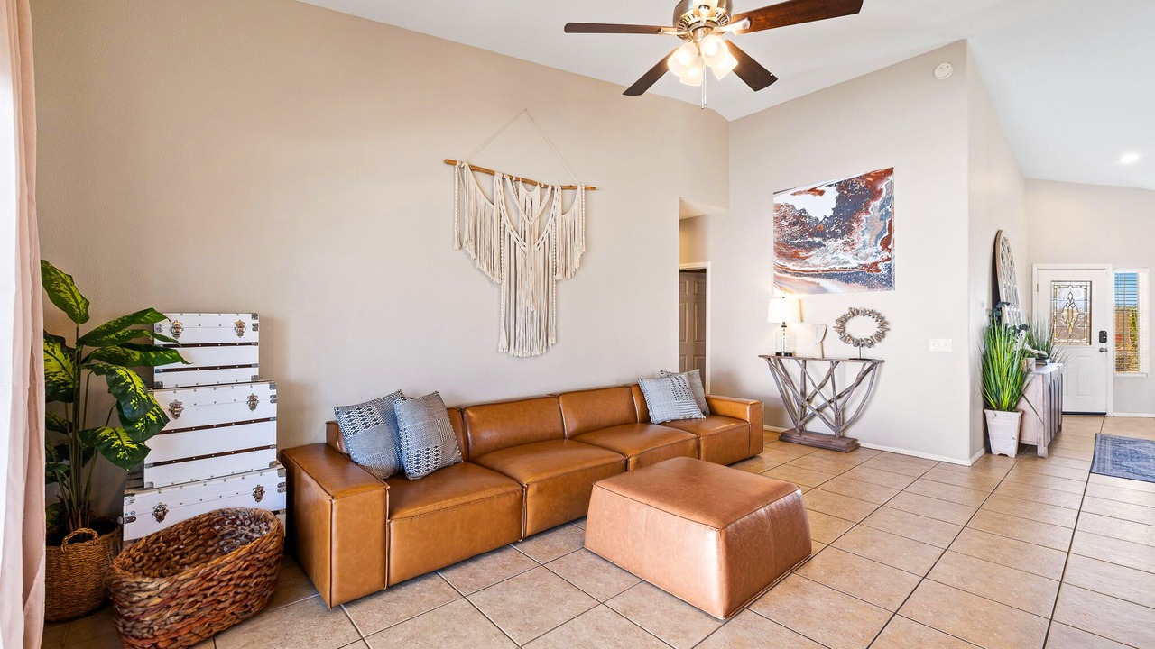 Photo of Livingroom in Desert Hot Springs