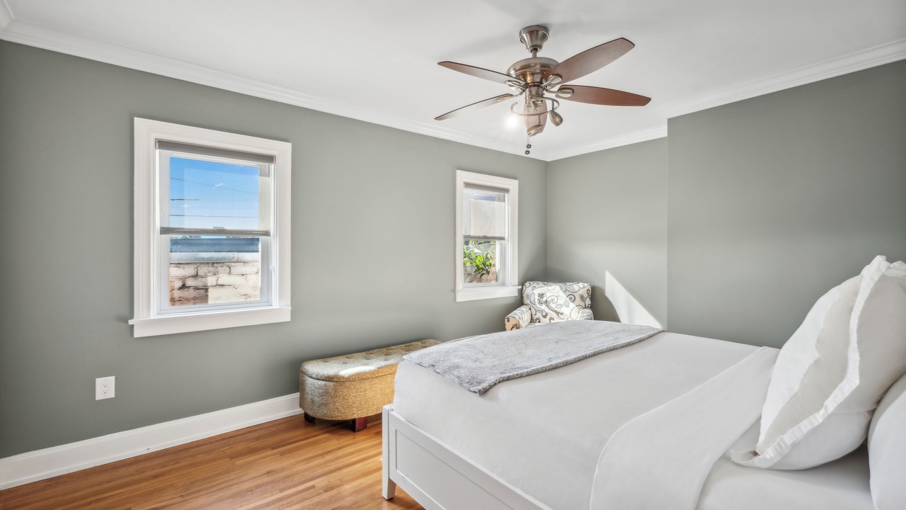 Photo of Bedroom in Laguna Beach