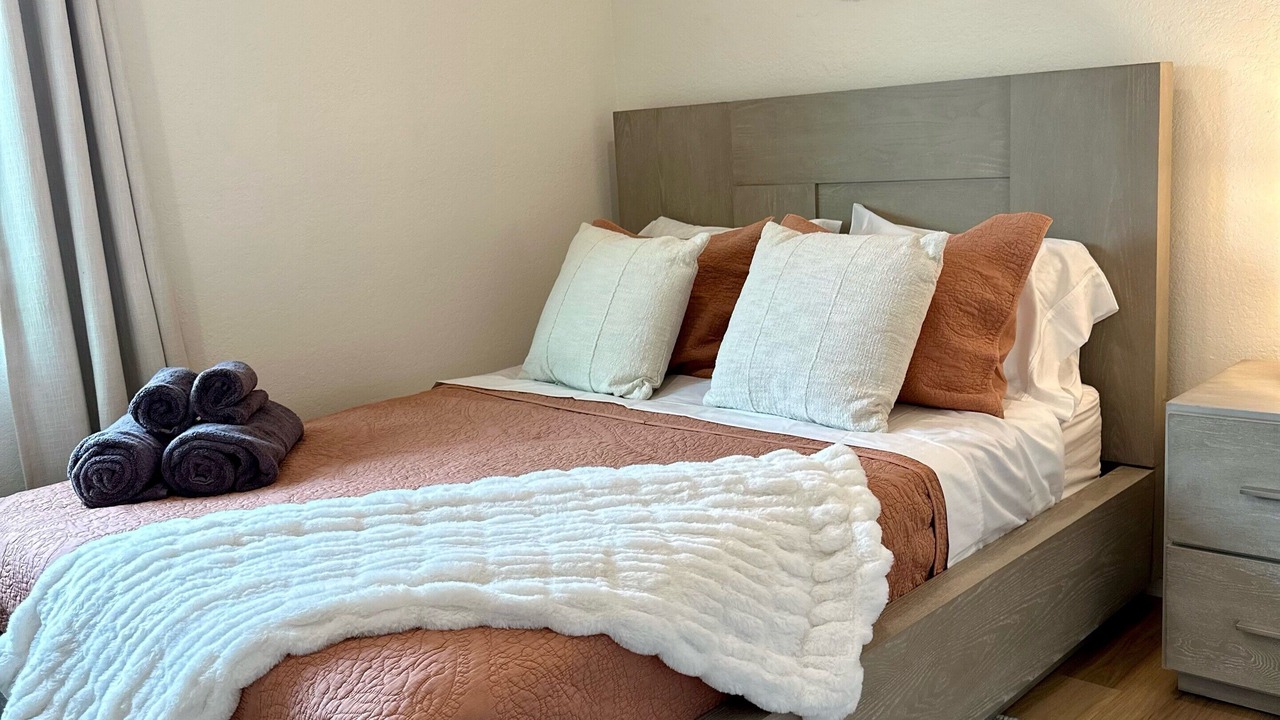 Photo of Bedroom in Bay Terraces