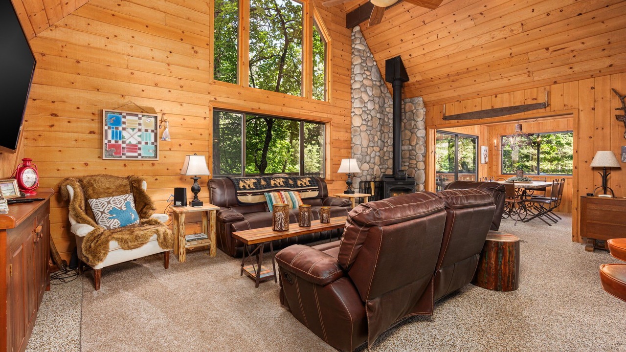 Photo of Livingroom in Sierra Cedars