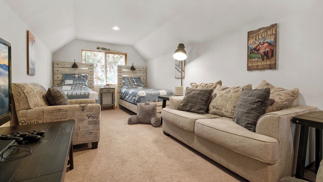 Photo of Bedroom in Big Bear City