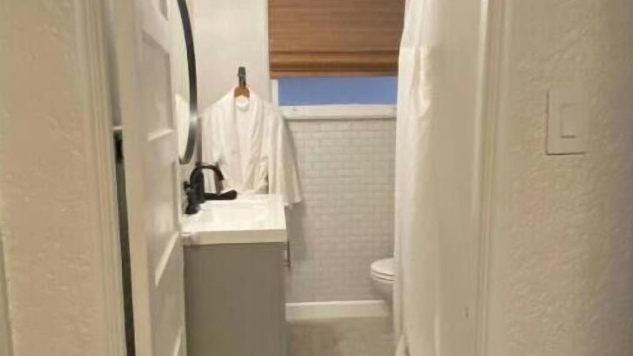 Photo of Bathroom in Needles