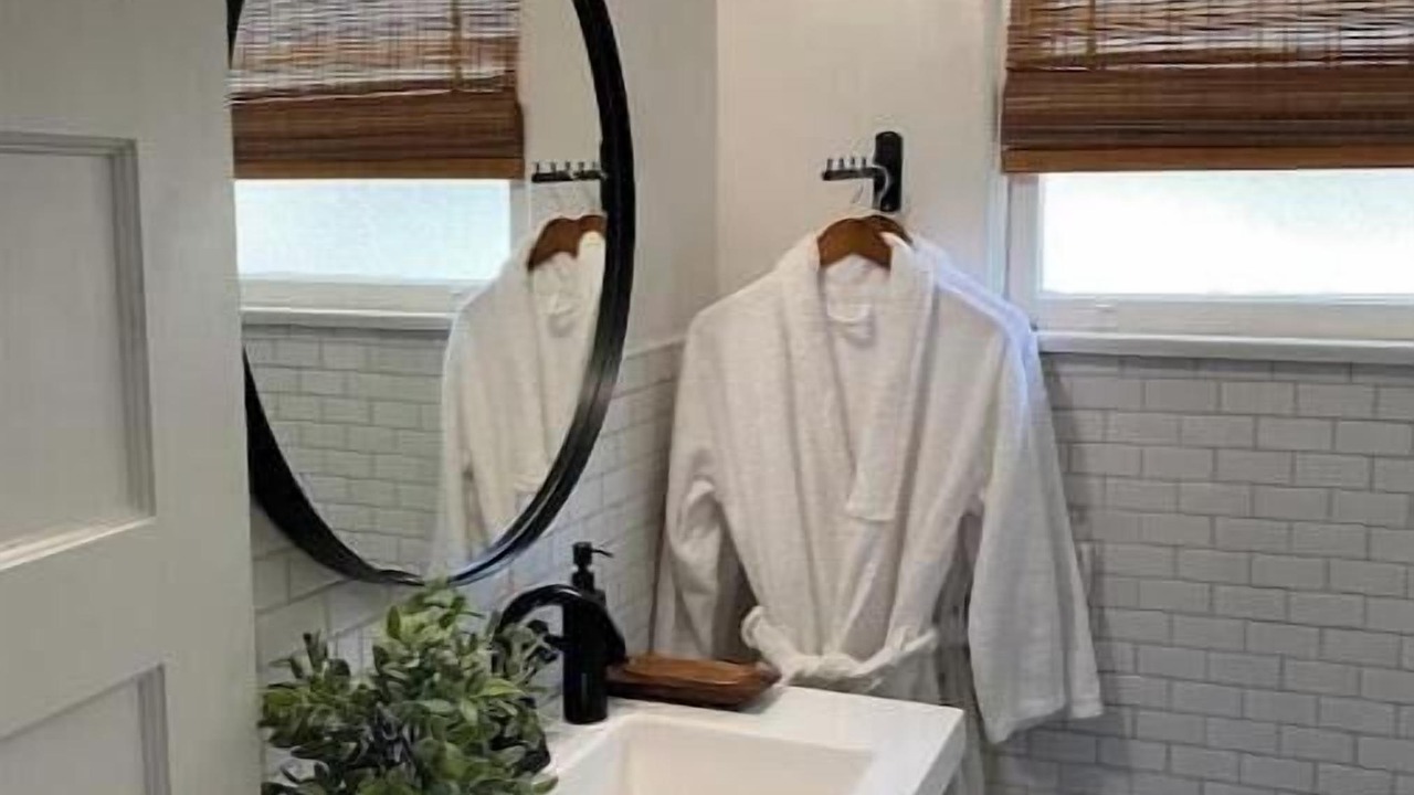 Photo of Bathroom in Needles