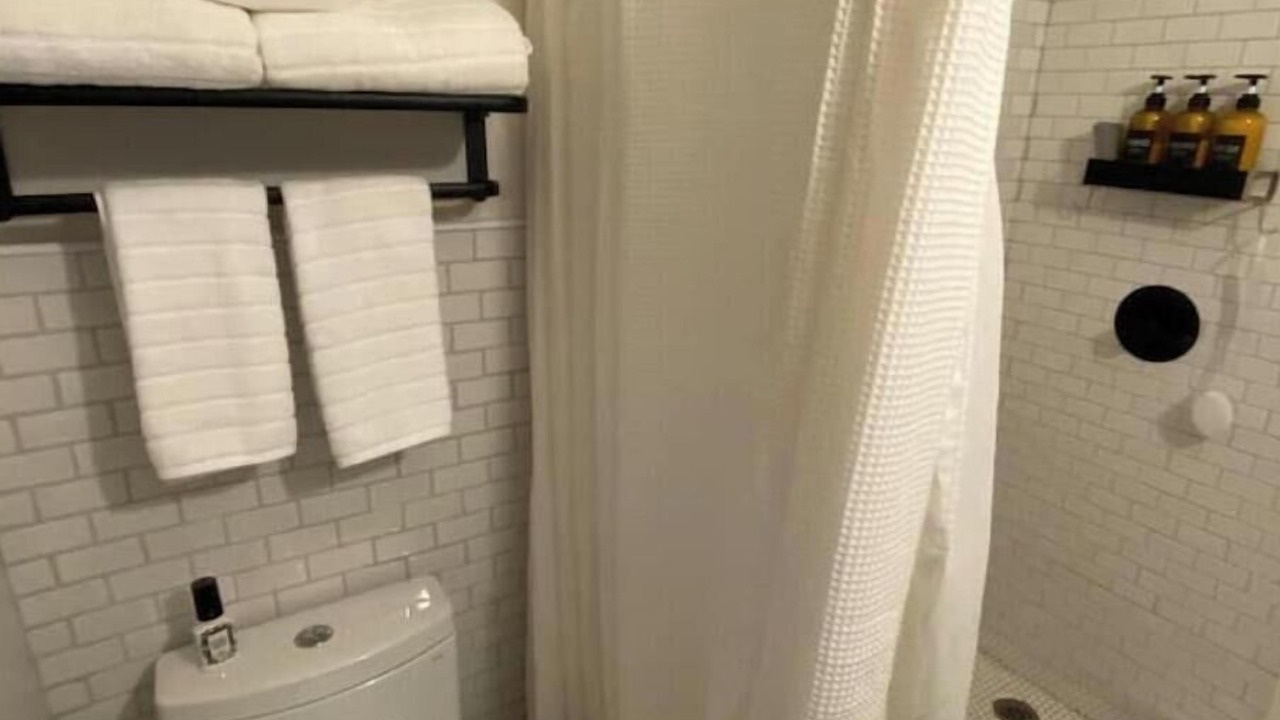Photo of Bathroom in Needles