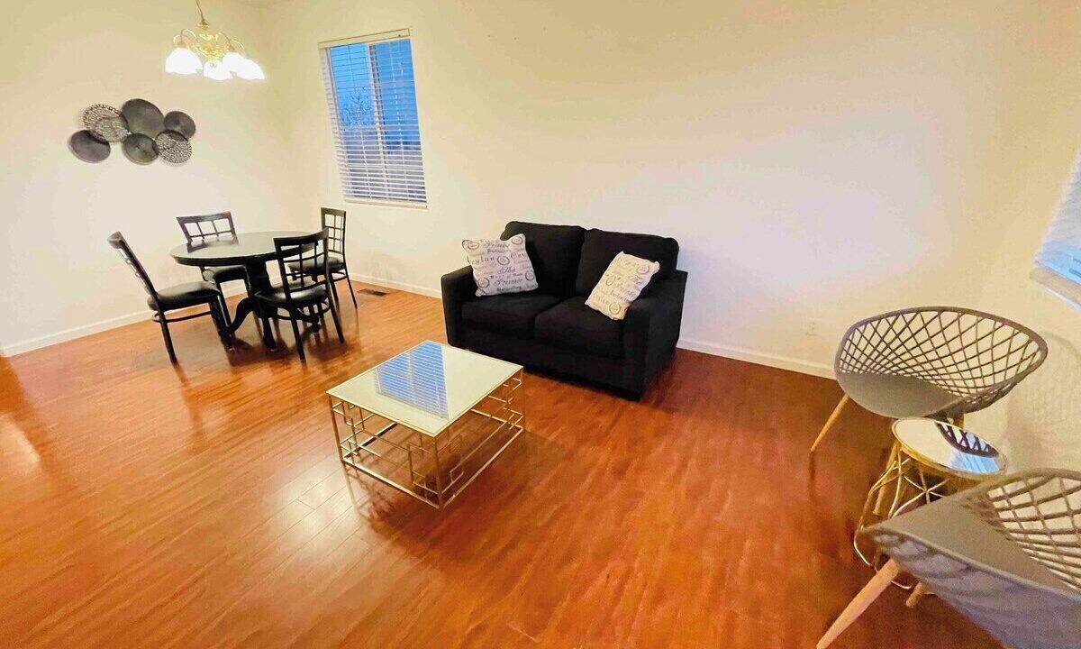 Photo of Livingroom in Northwest Reno