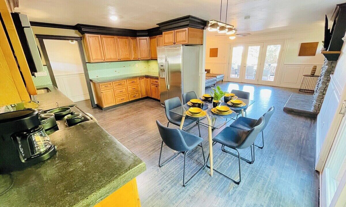 Photo of Kitchen in West University