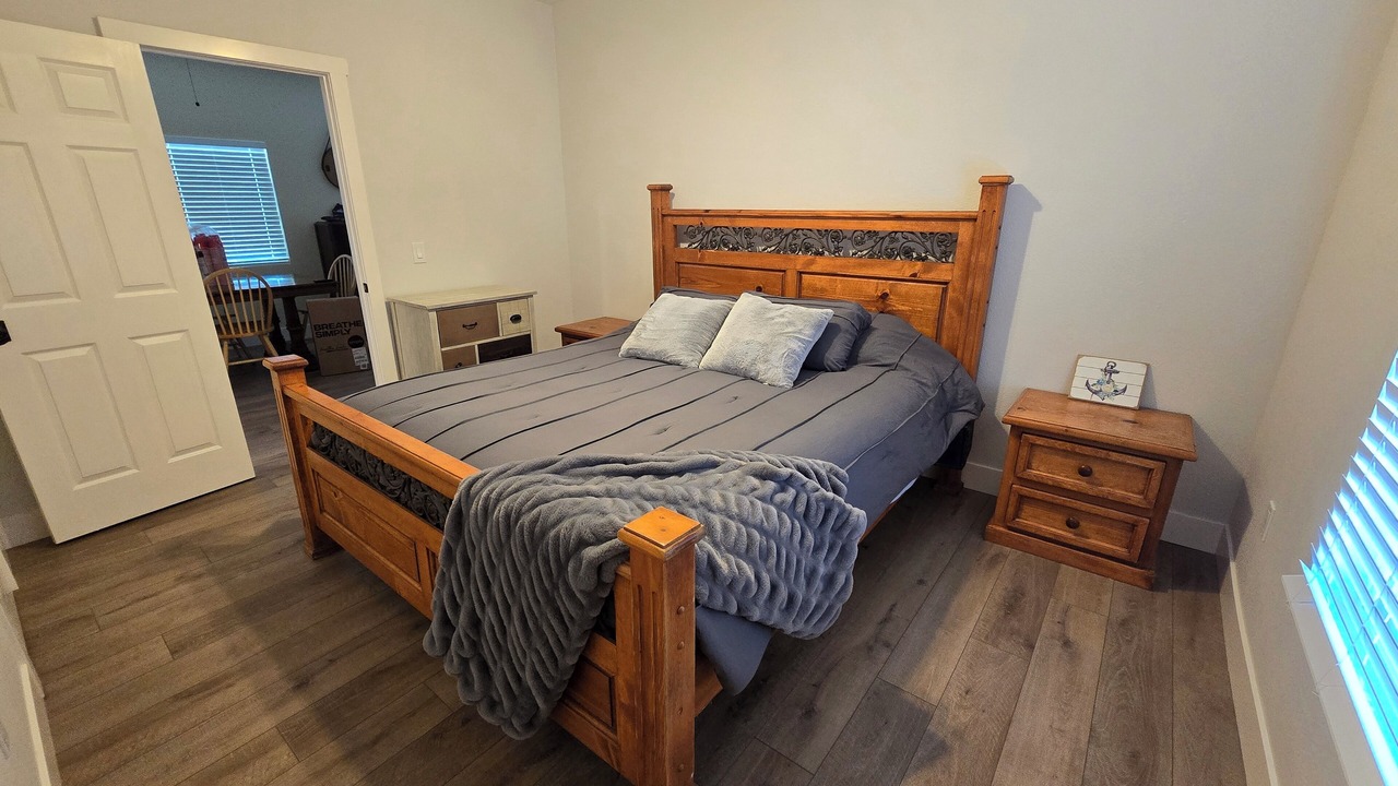 Photo of Bedroom in Needles
