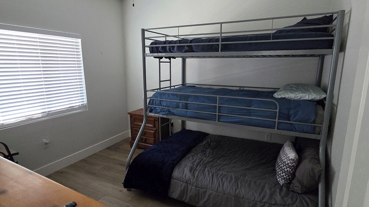 Photo of Bedroom in Needles