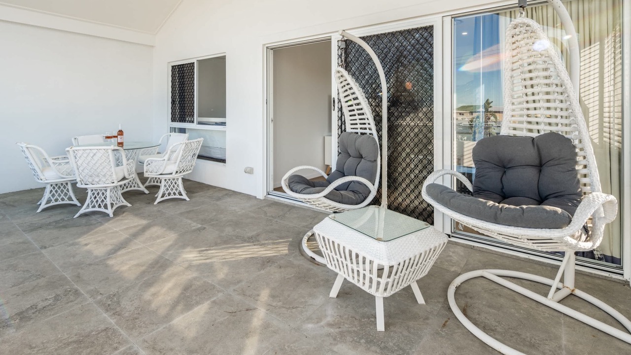 Photo of Patio Balcony in Golden Beach