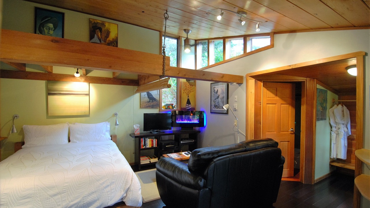 Photo of Bedroom in Tofino