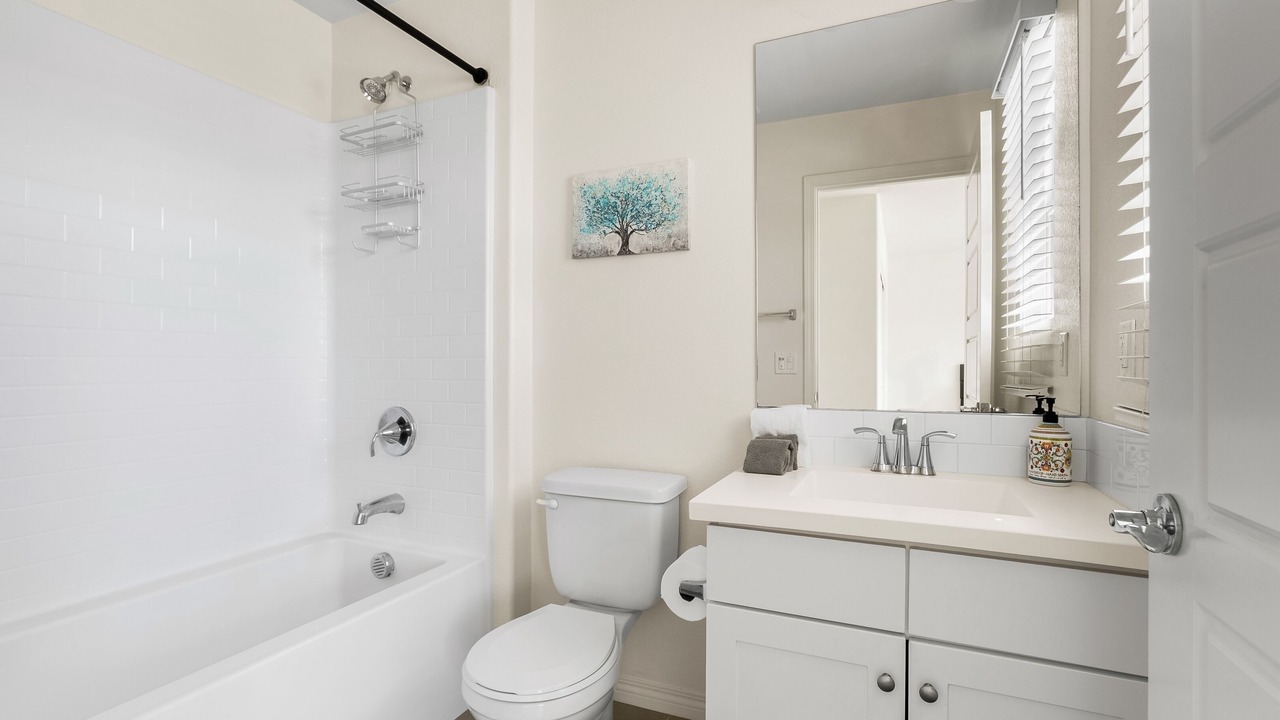 Photo of Bathroom in Allied Gardens