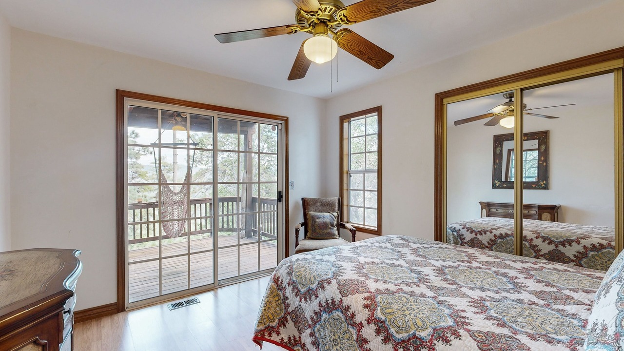 Photo of Bedroom in Blue Jay
