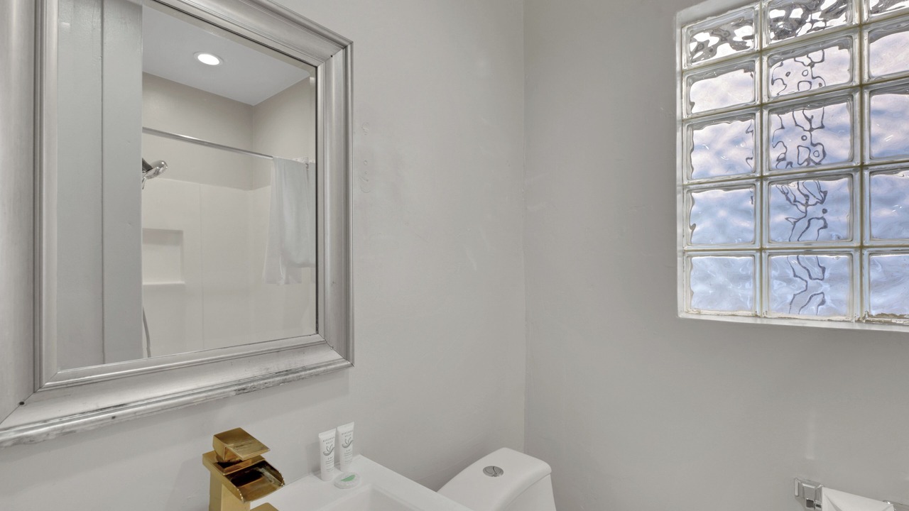 Photo of Bathroom in Downtown Las Vegas
