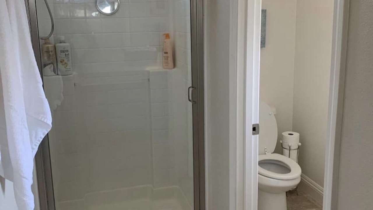 Photo of Bathroom in Callender