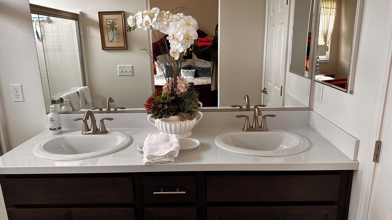 Photo of Bathroom in Callender