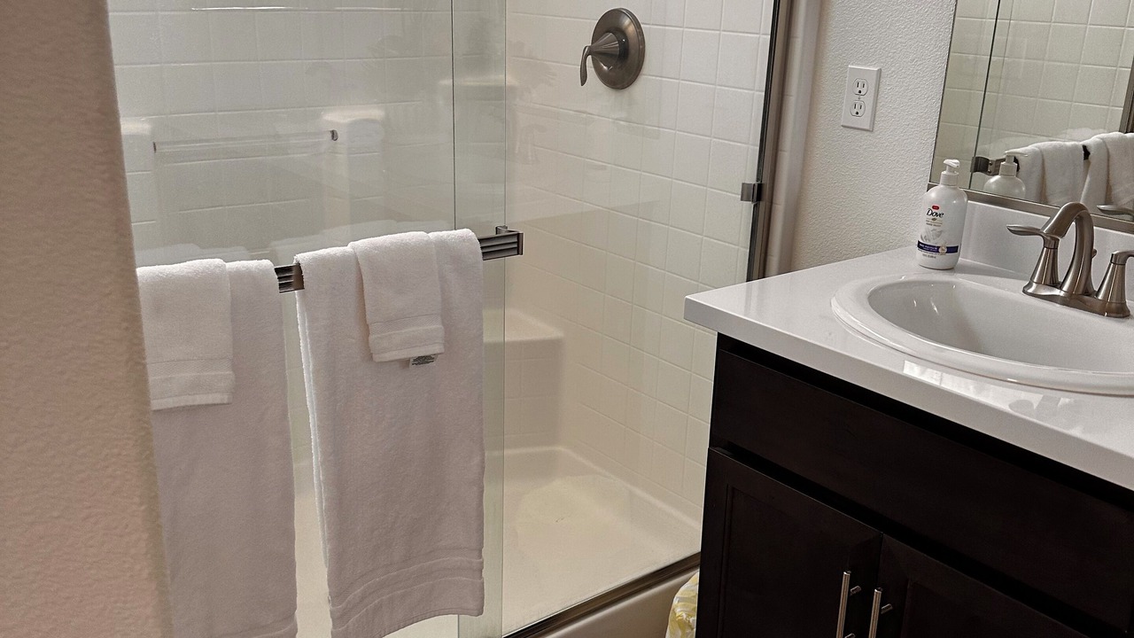 Photo of Bathroom in Callender