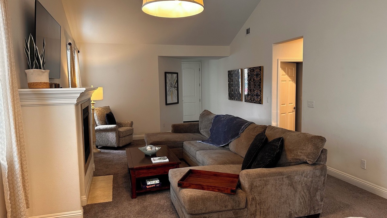 Photo of Livingroom in Callender