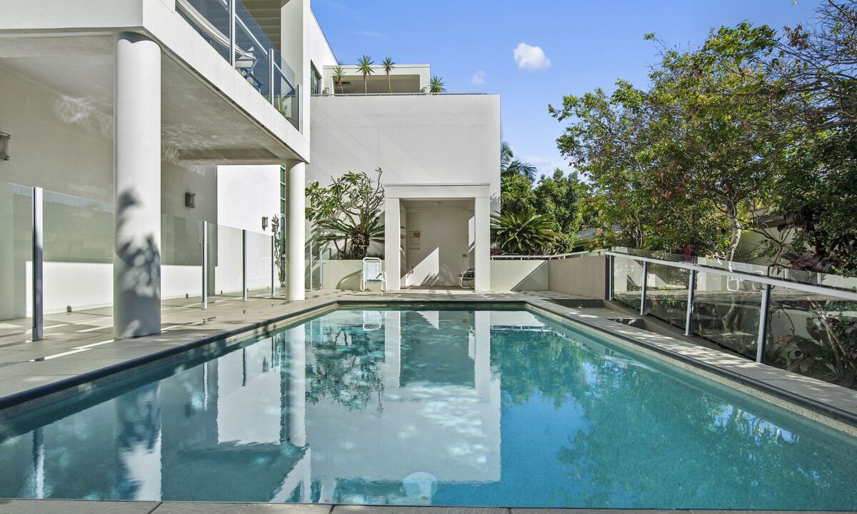 Photo of Outdoor in Mermaid Waters