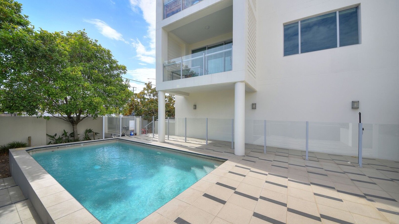 Photo of Outdoor in Mermaid Waters