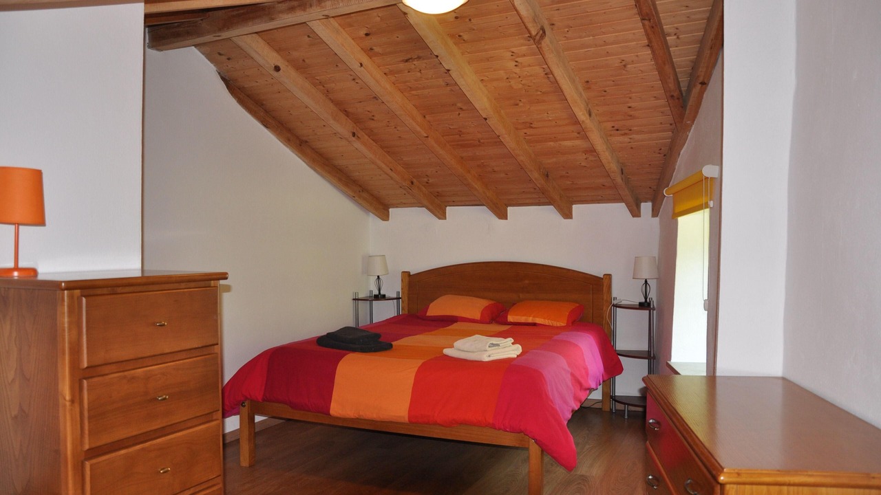 Photo of Bedroom in Oliveira do Hospital