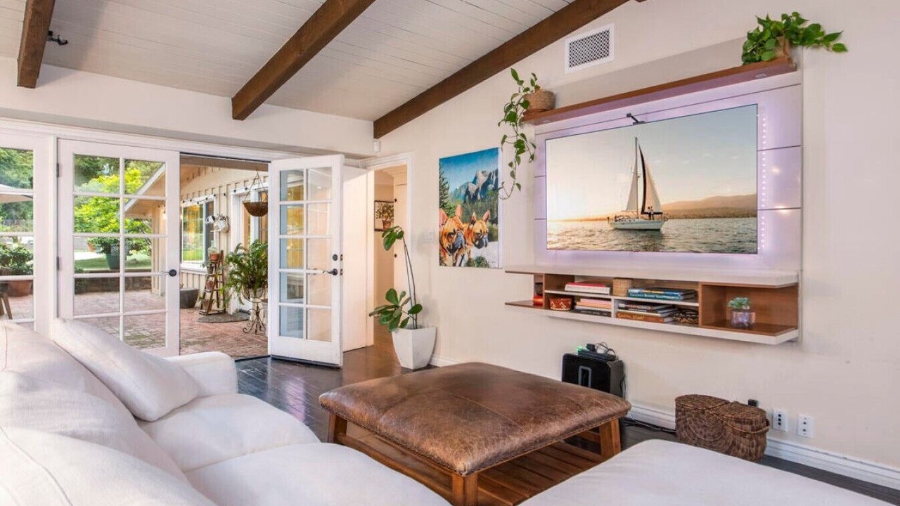 Photo of Livingroom in Hedgerow