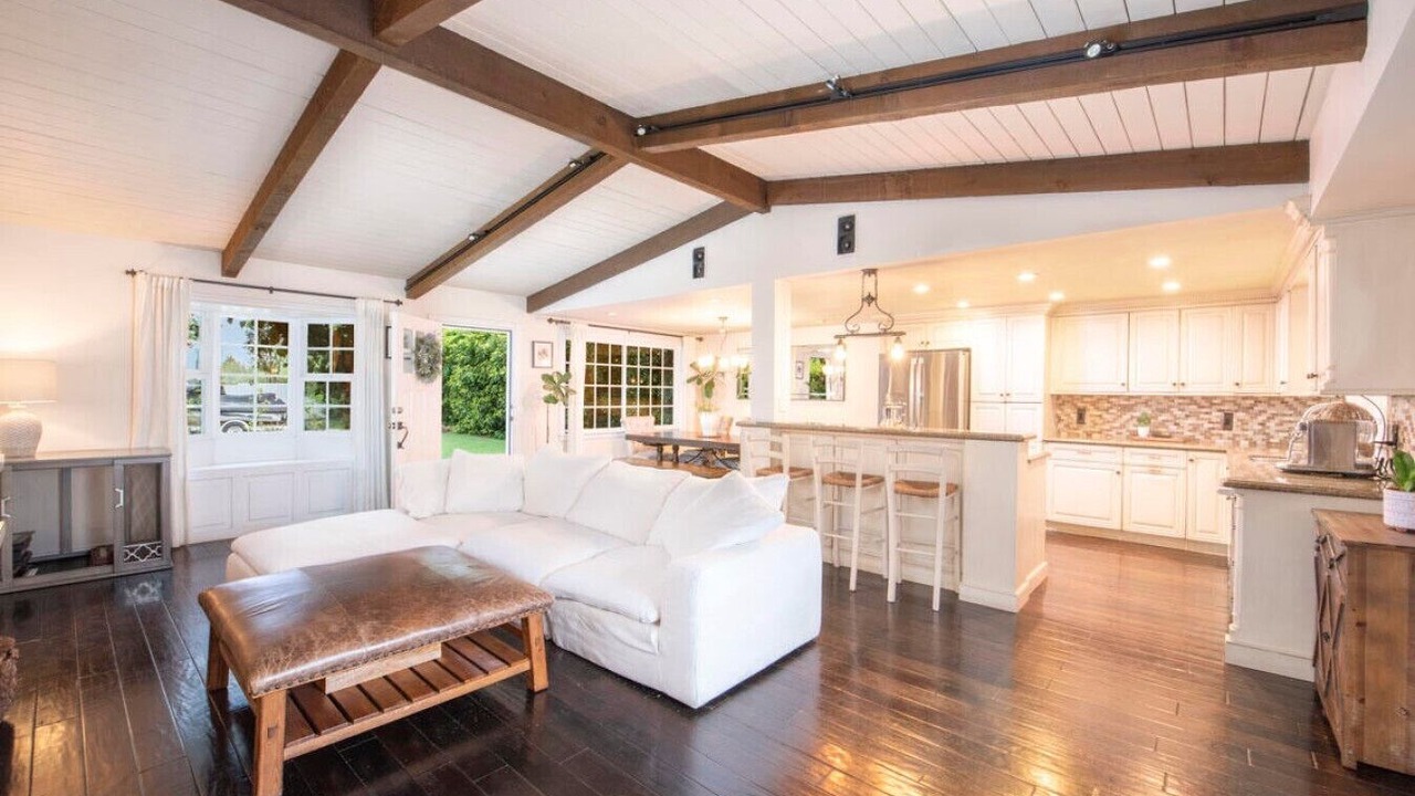 Photo of Livingroom in Hedgerow