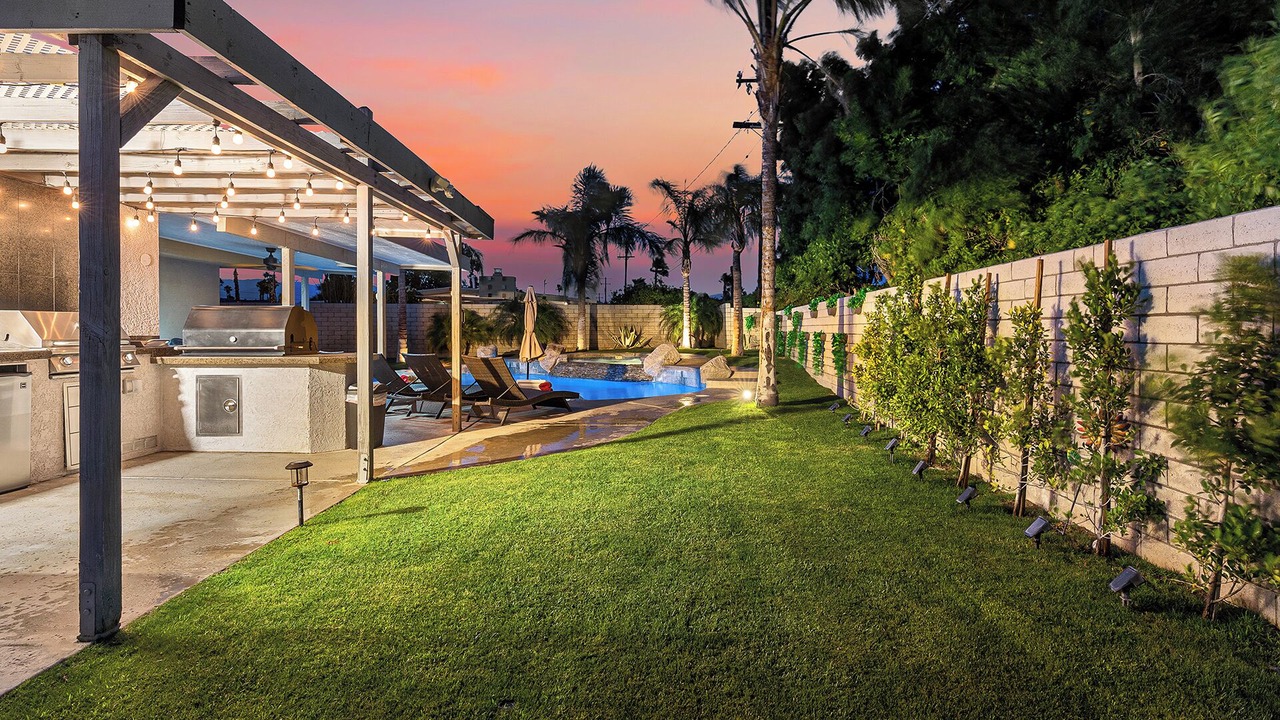 Photo of Patio Balcony in Racquet Club South