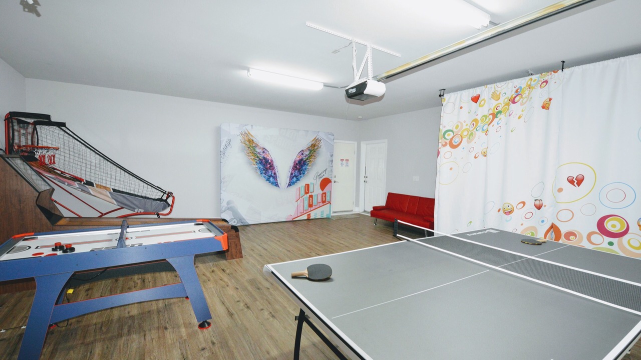 Photo of Bedroom in Racquet Club South