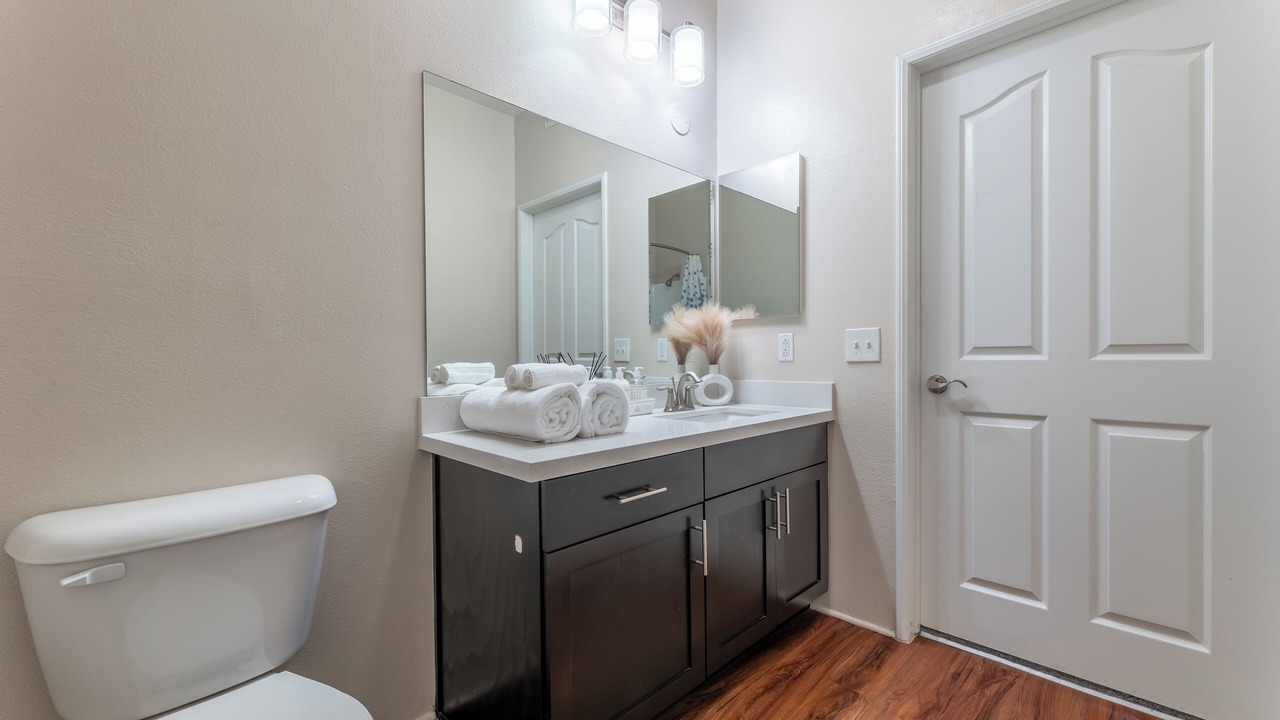 Photo of Bathroom in Ladera Heights