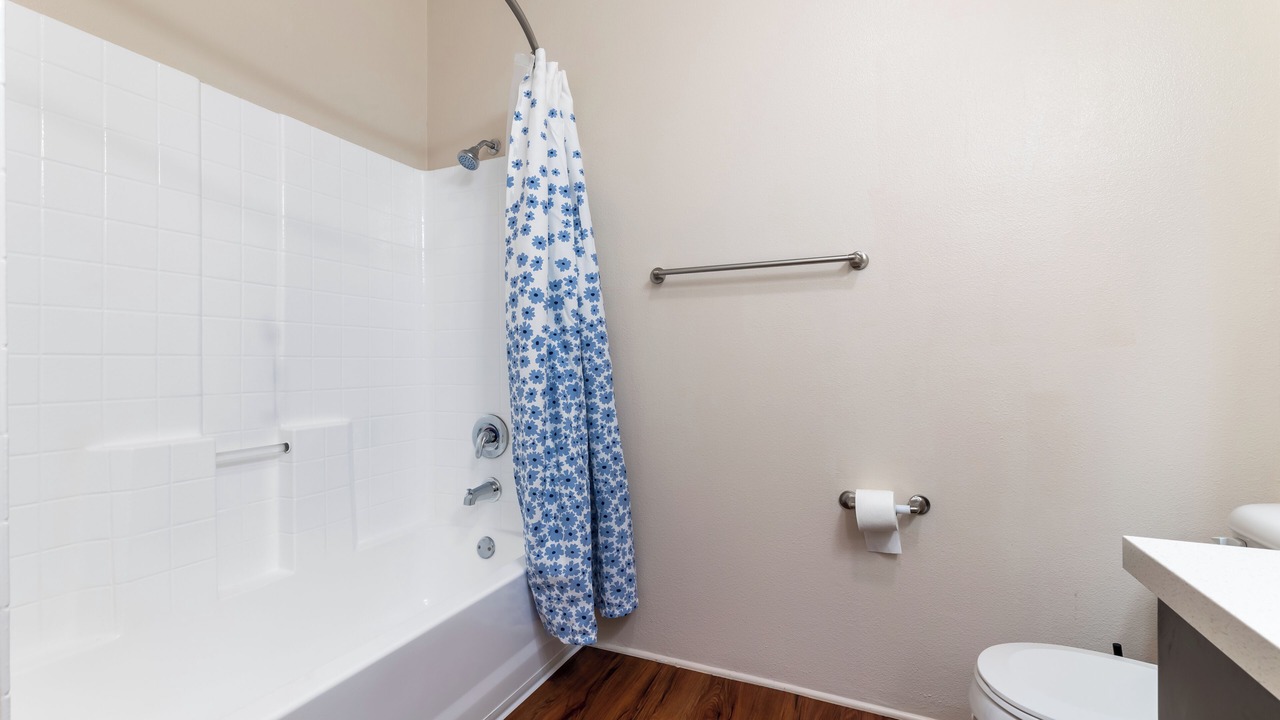 Photo of Bathroom in Ladera Heights