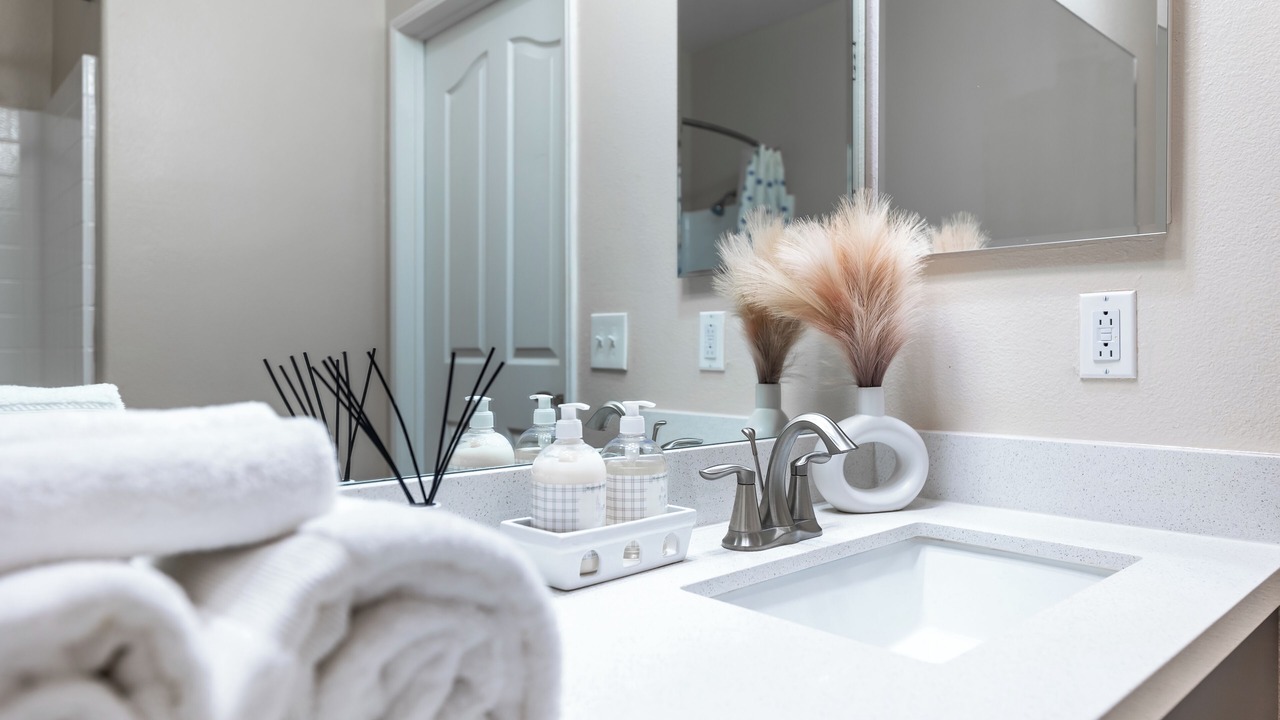 Photo of Bathroom in Ladera Heights