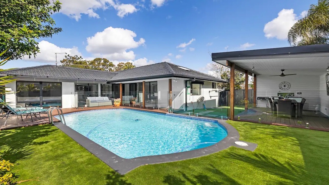 Photo of Outdoor in Mermaid Waters