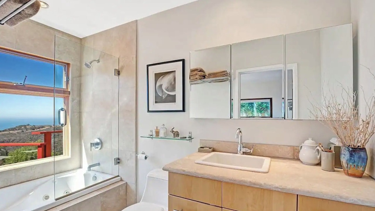 Photo of Bathroom in Central Malibu
