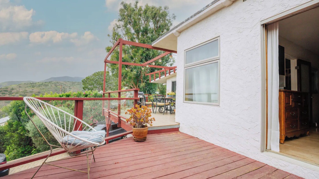 Photo of Patio Balcony in Central Malibu