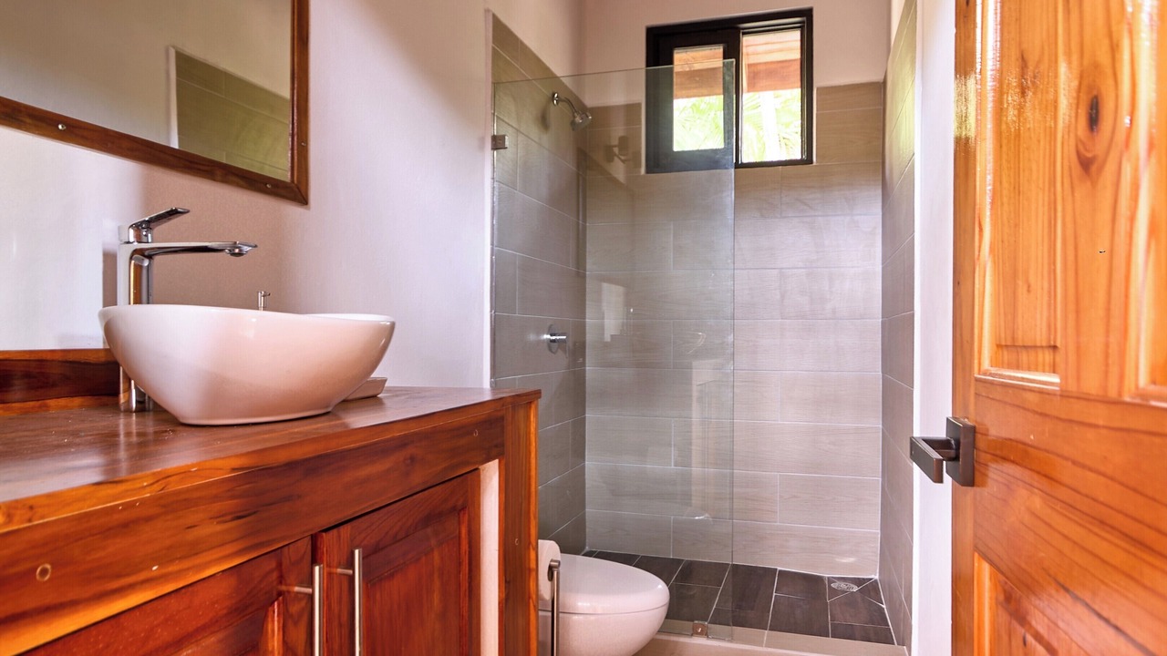 Photo of Bathroom in Huacas