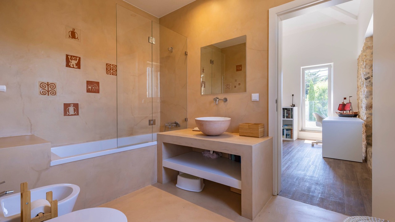 Photo of Bathroom in Cascais