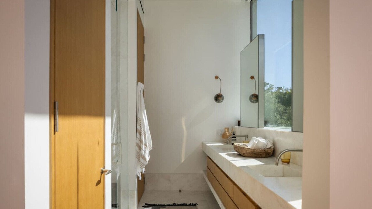 Photo of Bathroom in Central Malibu