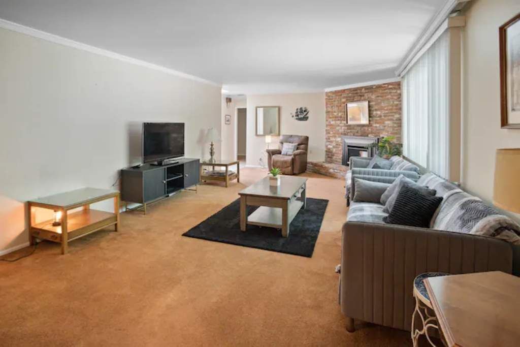 Photo of Livingroom in Merced