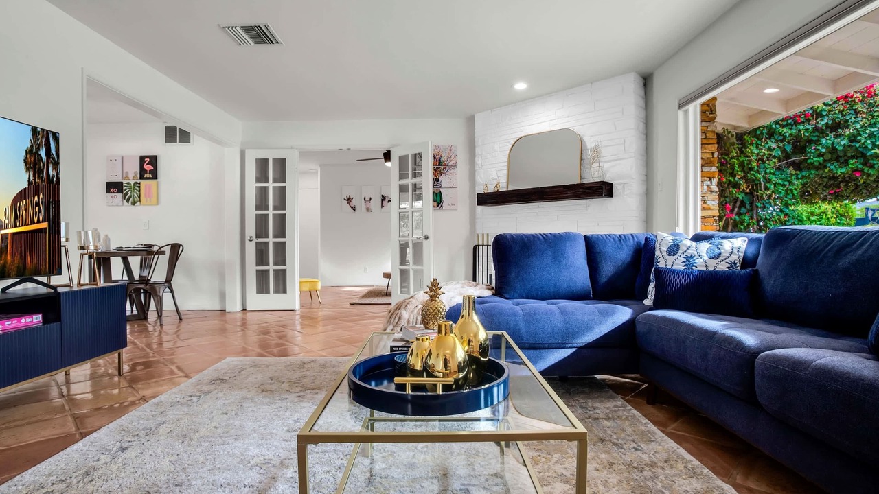Photo of Livingroom in Tahquitz River Estates