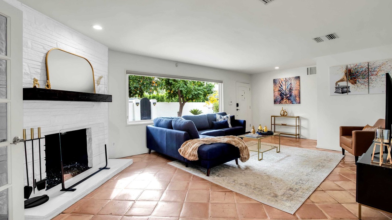 Photo of Livingroom in Tahquitz River Estates